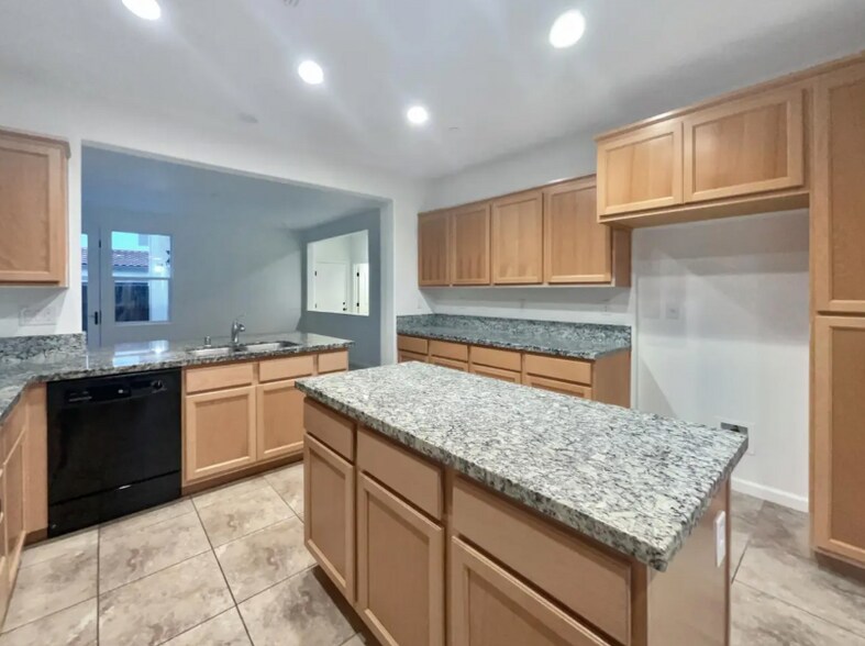 Building Photo - 1817 Terracina Dr