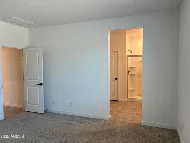 Building Photo - 16878 W Diana Ave