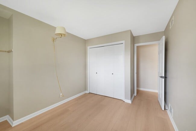 Building Photo - 11110 Highland Dr