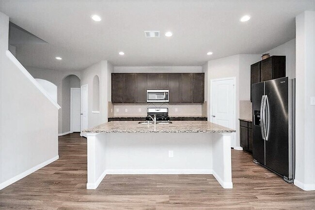 Building Photo - 24814 Puccini Pl