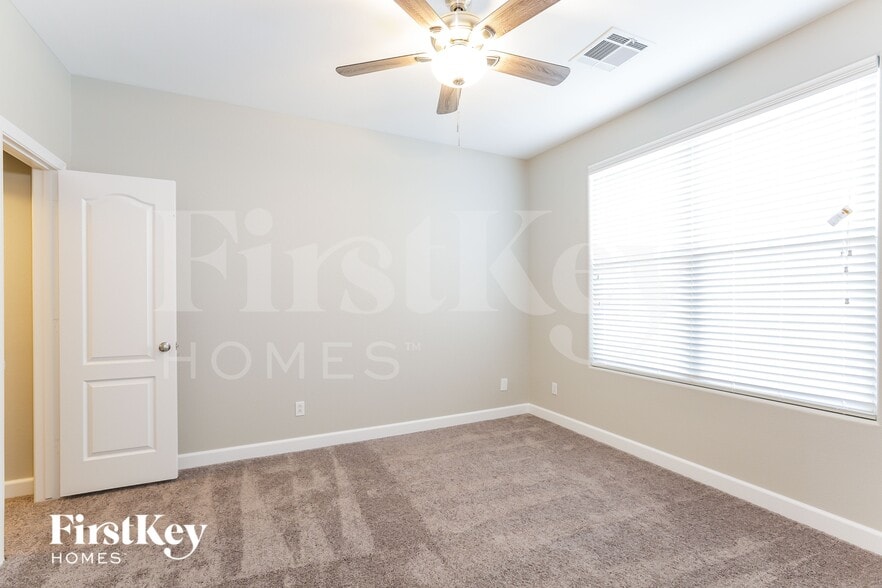 Building Photo - 8794 Timberleaf Ct