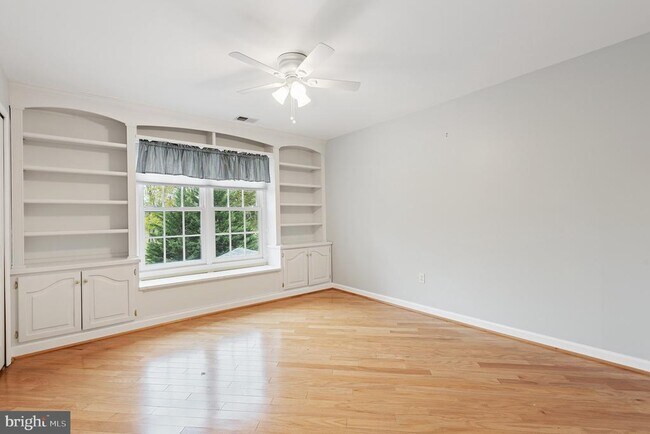 Building Photo - 210 Garrison Forest Rd