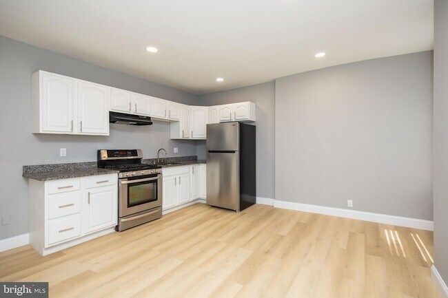 Building Photo - 3717 Frankford Ave