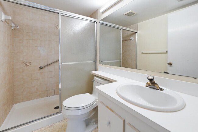 Building Photo - 801 Sky Pine Way