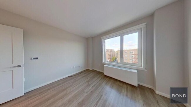 Building Photo - 2 bedroom in JAMAICA HILLS NY 11432