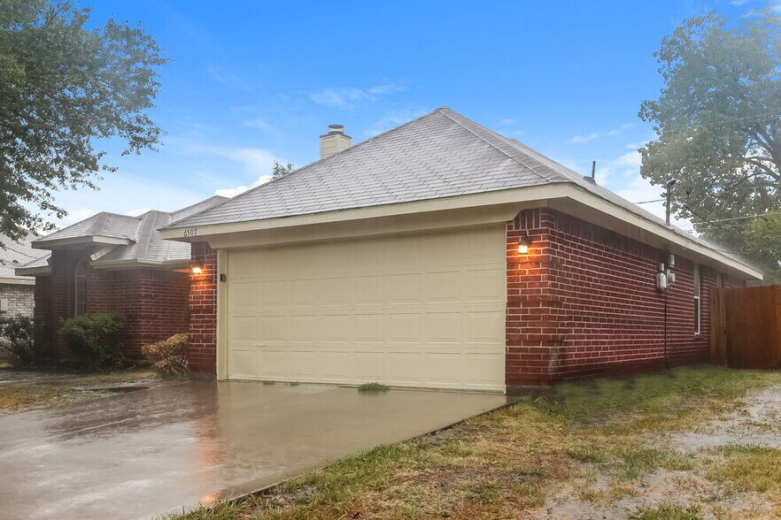 Building Photo - 6507 Stetter Dr