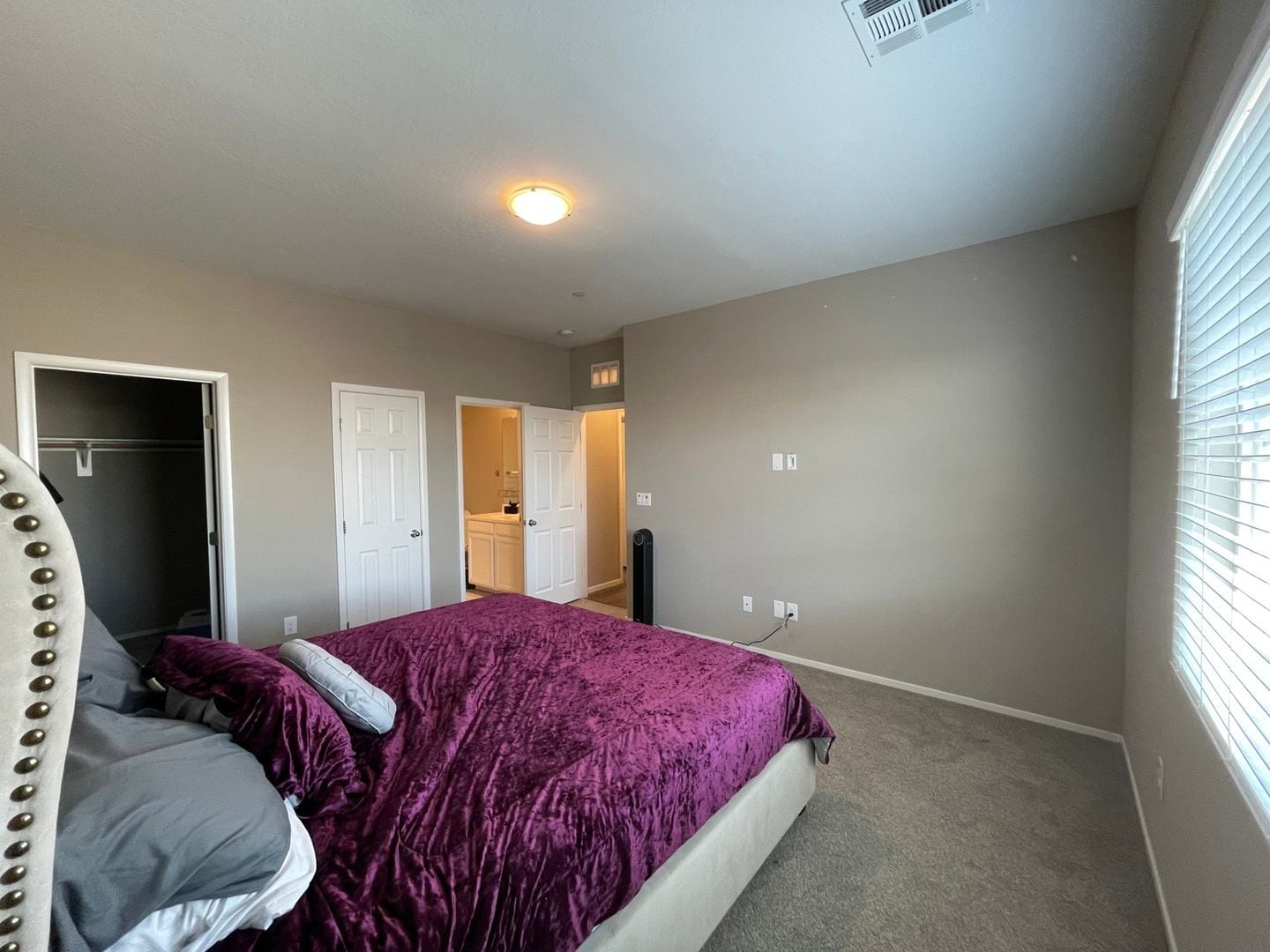 Building Photo - 8591 Insignia Ave