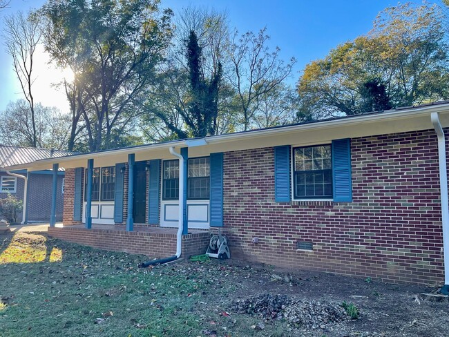 Primary Photo - 3/2 Eastside Home that was just remodeled ...