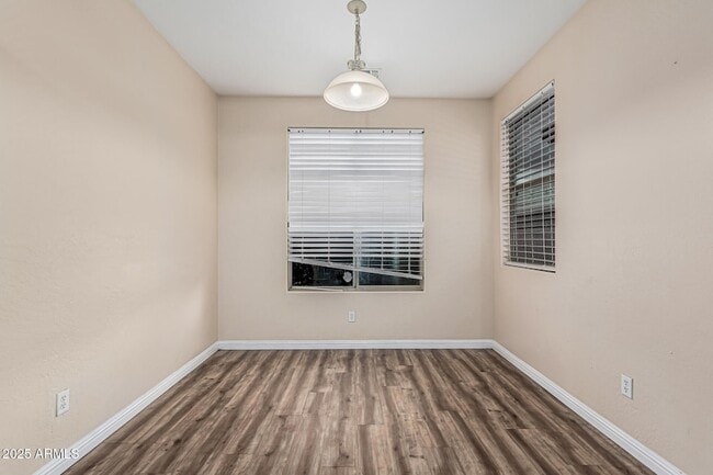 Building Photo - 6918 S 37th Dr