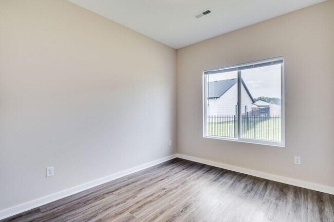 Building Photo - 1779 E Watervale Ct