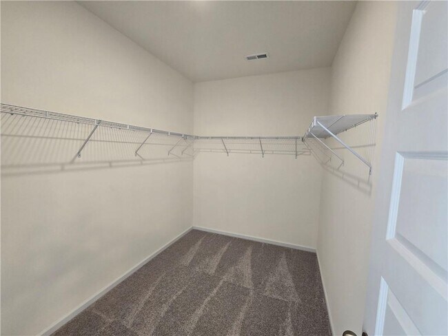Building Photo - 142 Hadley Wy
