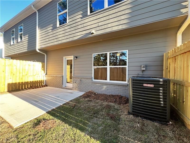 Building Photo - 5495 Rock Place Ct