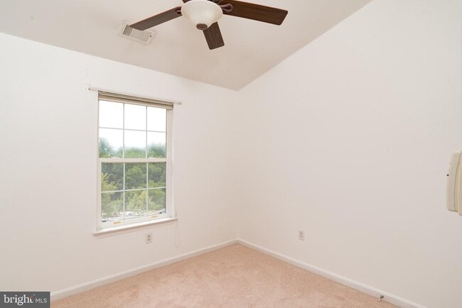 Building Photo - 5552 Jowett Ct