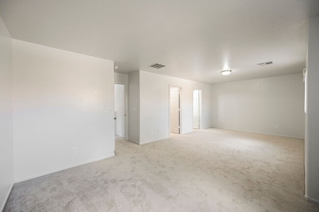 Building Photo - This Stunning 3 Bed, 2 ½ Bath Home Is A Ra...