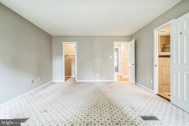 Building Photo - 3818 Gelding Ln