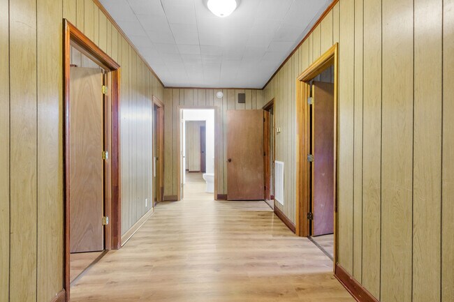 Building Photo - 1614 McKinley Ave