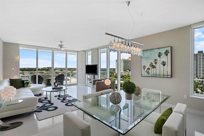 Building Photo - 2831 N Ocean Blvd