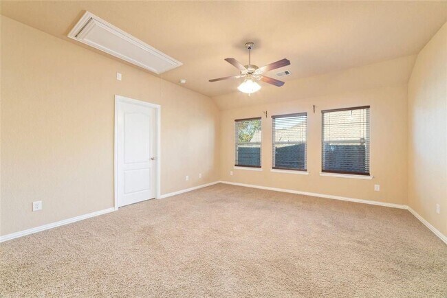 Building Photo - 2051 Brodie Ln