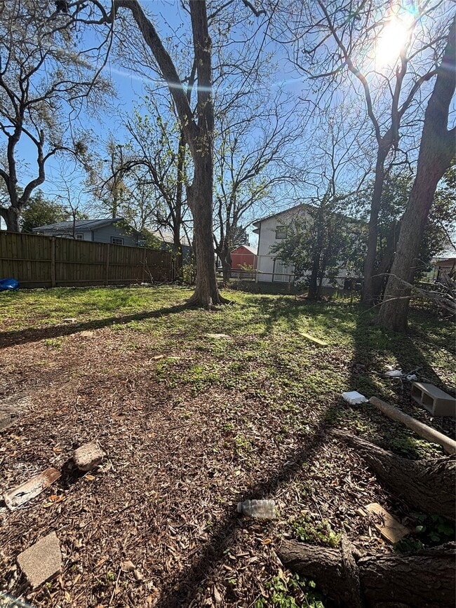 Building Photo - 4106 Darby St