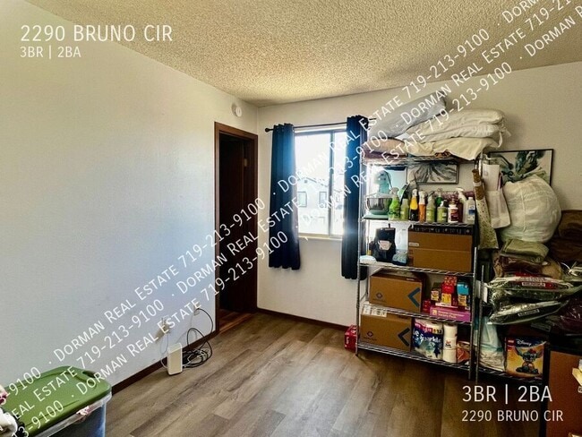 Building Photo - 2290 Bruno Cir