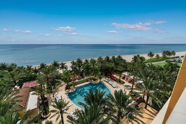 Building Photo - 17749 Collins Ave