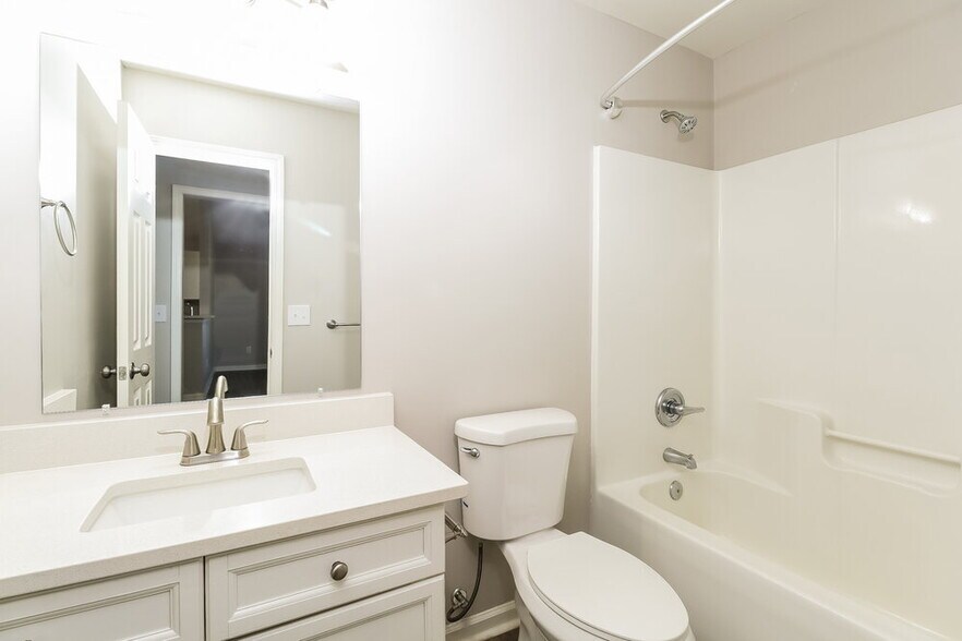 Building Photo - 4703 Tumbleweed Ct