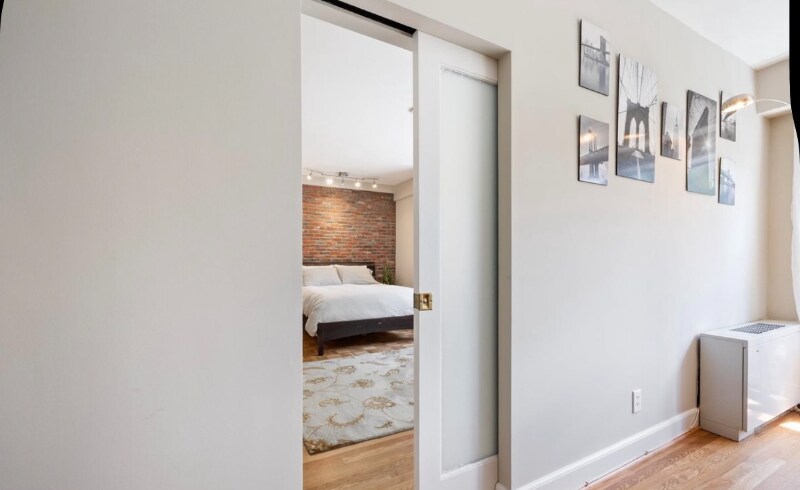 Building Photo - 3901 Cathedral Ave NW