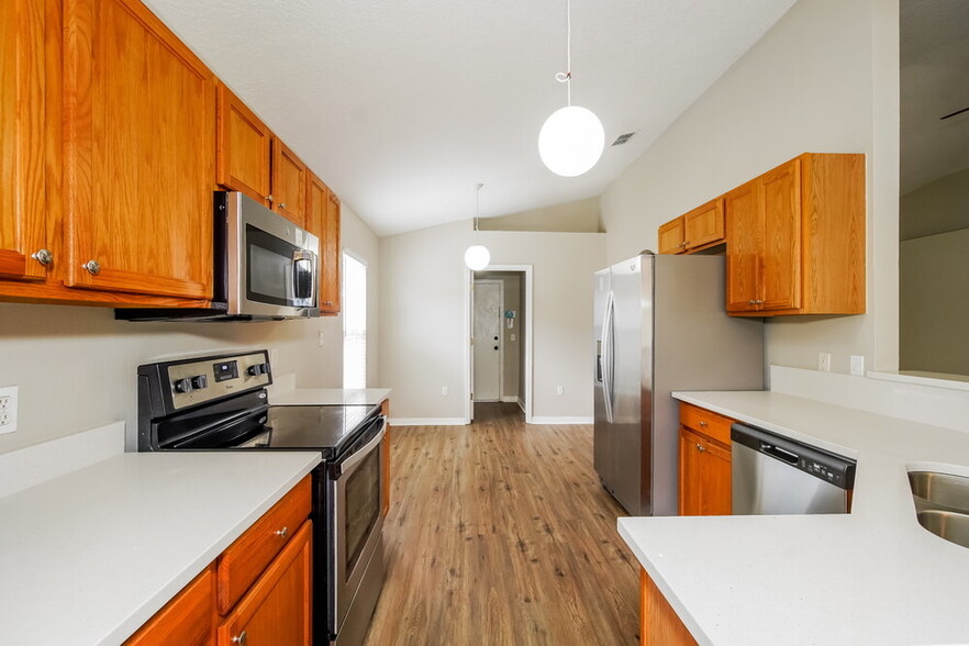 Building Photo - 1317 Welch Ridge Terrace