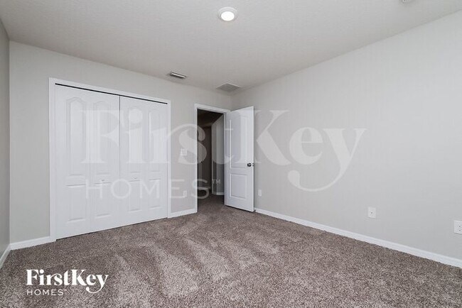 Building Photo - 23960 San Giovanni Dr