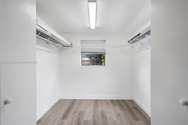 Building Photo - 5893 Williamson Rd