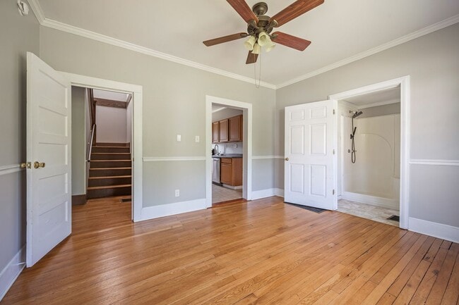 Building Photo - 4 bedroom home in Rich Creek!