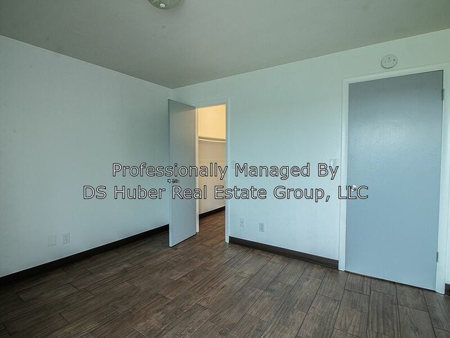 Building Photo - 1310 Sunset Ave