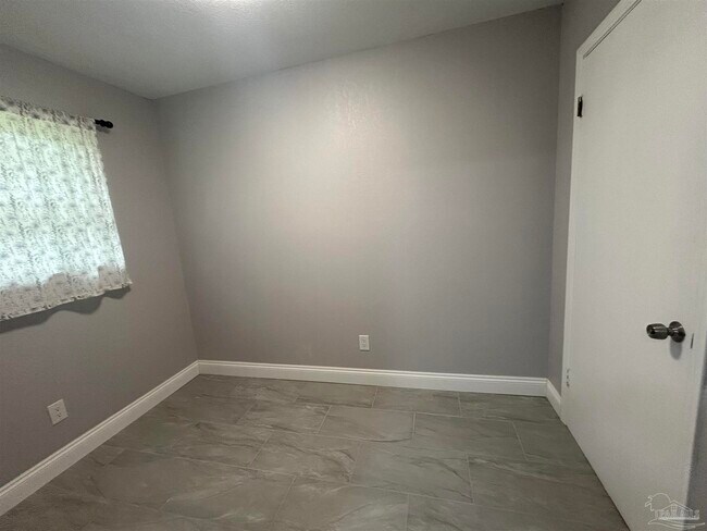 Building Photo - 4271 Reynosa Dr