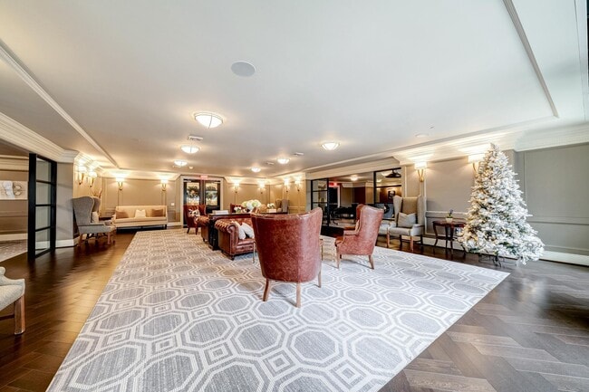 Building Photo - 6900 Fleetwood Rd