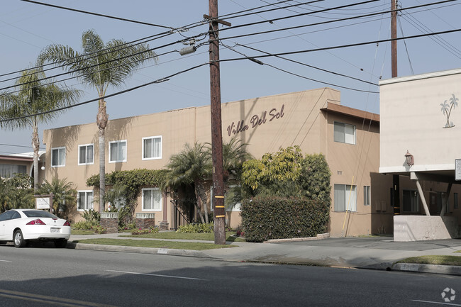 Building Photo - Villa Del Sol Apartments