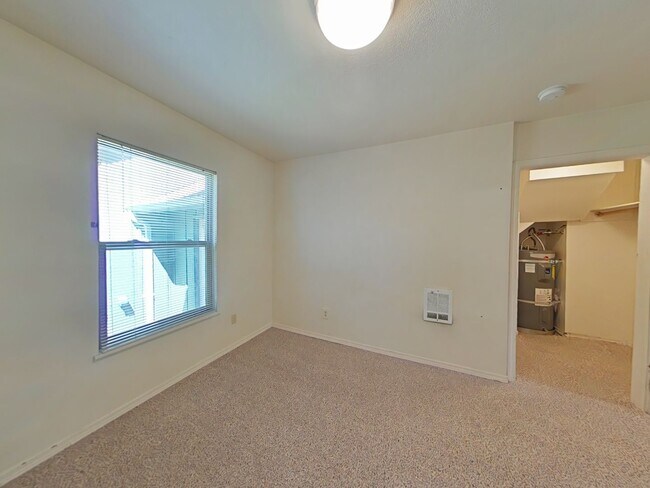 Building Photo - FALL SPECIAL ~ $1150 OFF FIRST MONTH RENT