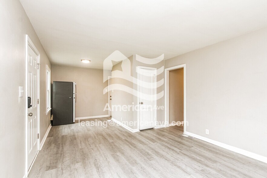 Building Photo - 3458 Orchard Ave