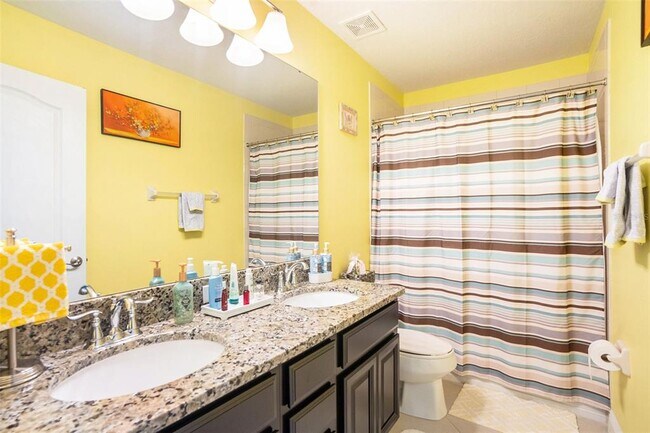 Building Photo - 15213 Capri Isle Ln
