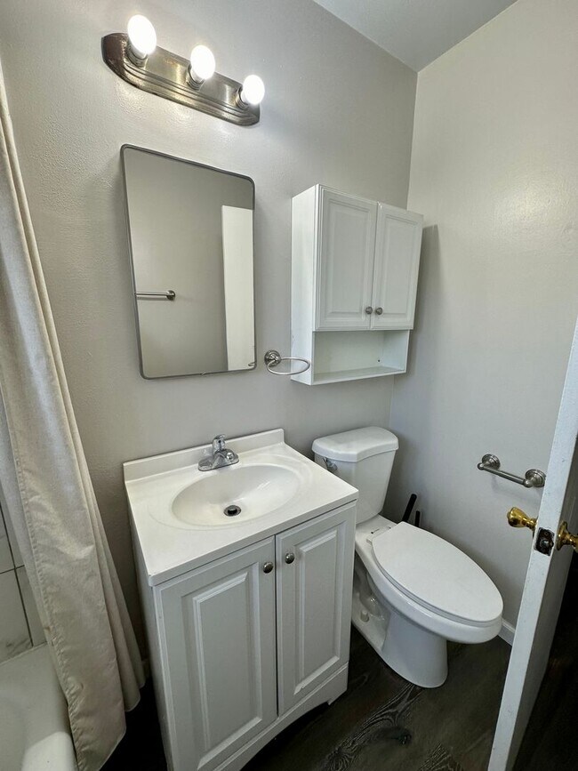 Building Photo - 5613 Mildred St
