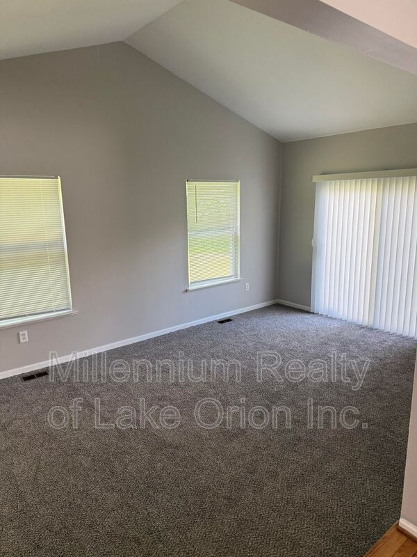 Building Photo - 1106 Oak Valley Dr