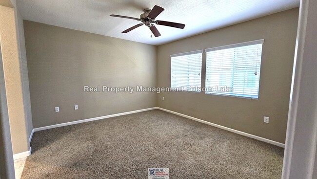 Building Photo - 3 Bed 2.5 Bath | Large Patio | Rivage in the Parkway
