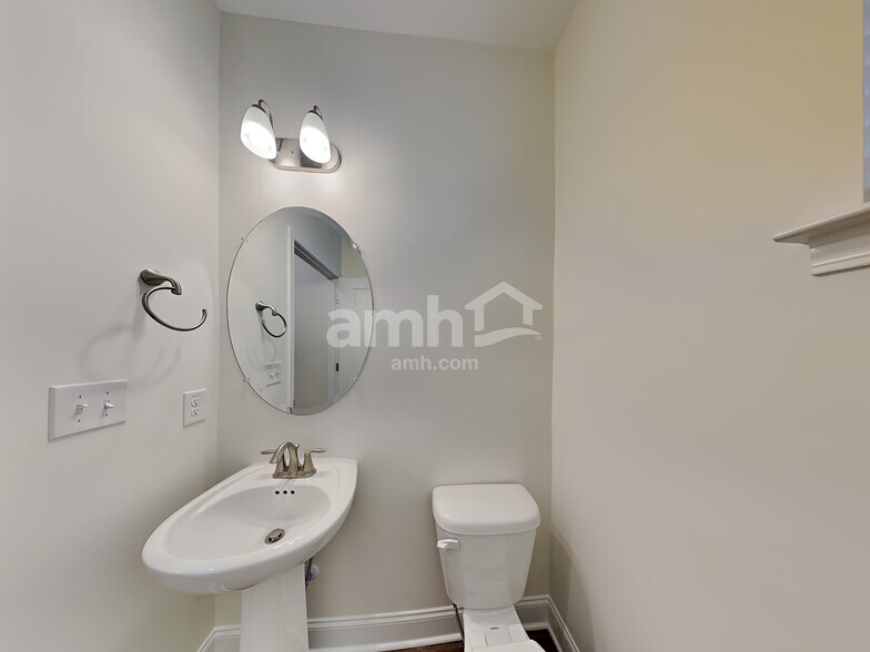 Building Photo - 4829 Chutney Dr