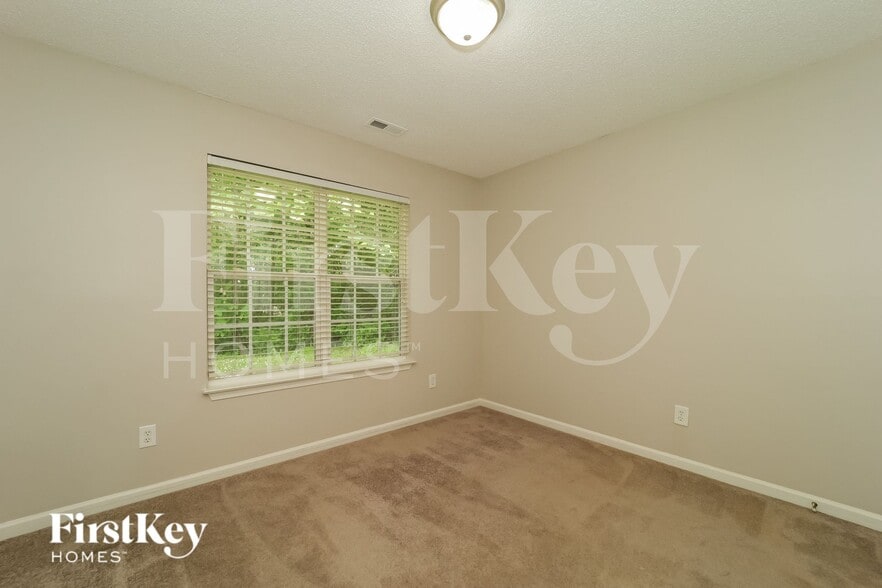 Building Photo - 217 Kinnley Ct