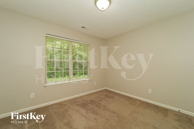 Building Photo - 217 Kinnley Ct