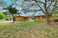 Building Photo - 1202 Yacht Club Blvd