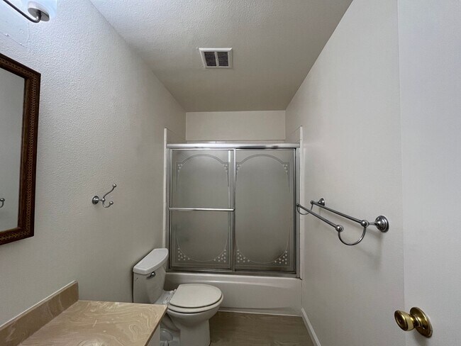 Building Photo - 8890 Arcade- 4 Bedroom 2 Bath home