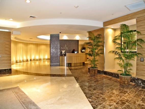 Building Photo - Gorgeous Studio in the Allure High Rise !!!