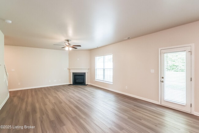 Building Photo - 11915 Parkside Vista Ln