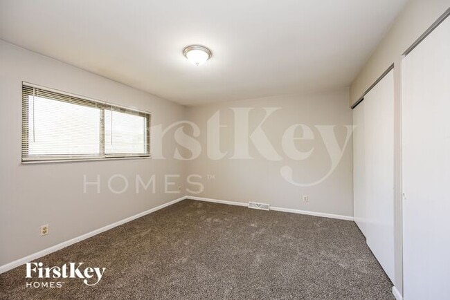Building Photo - 5226 Horizonvue Dr