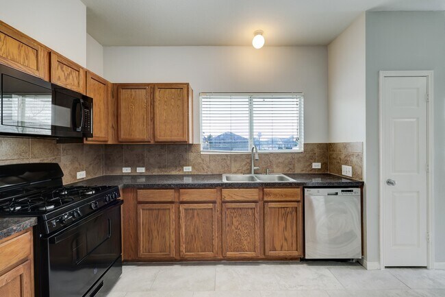 Building Photo - 6302 Provident Green Dr